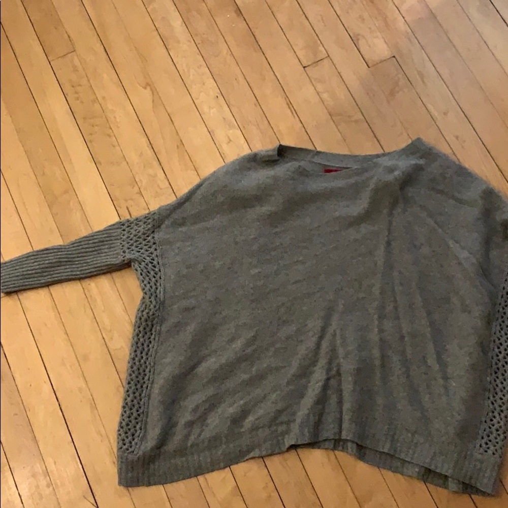 Cashmere gray sweater